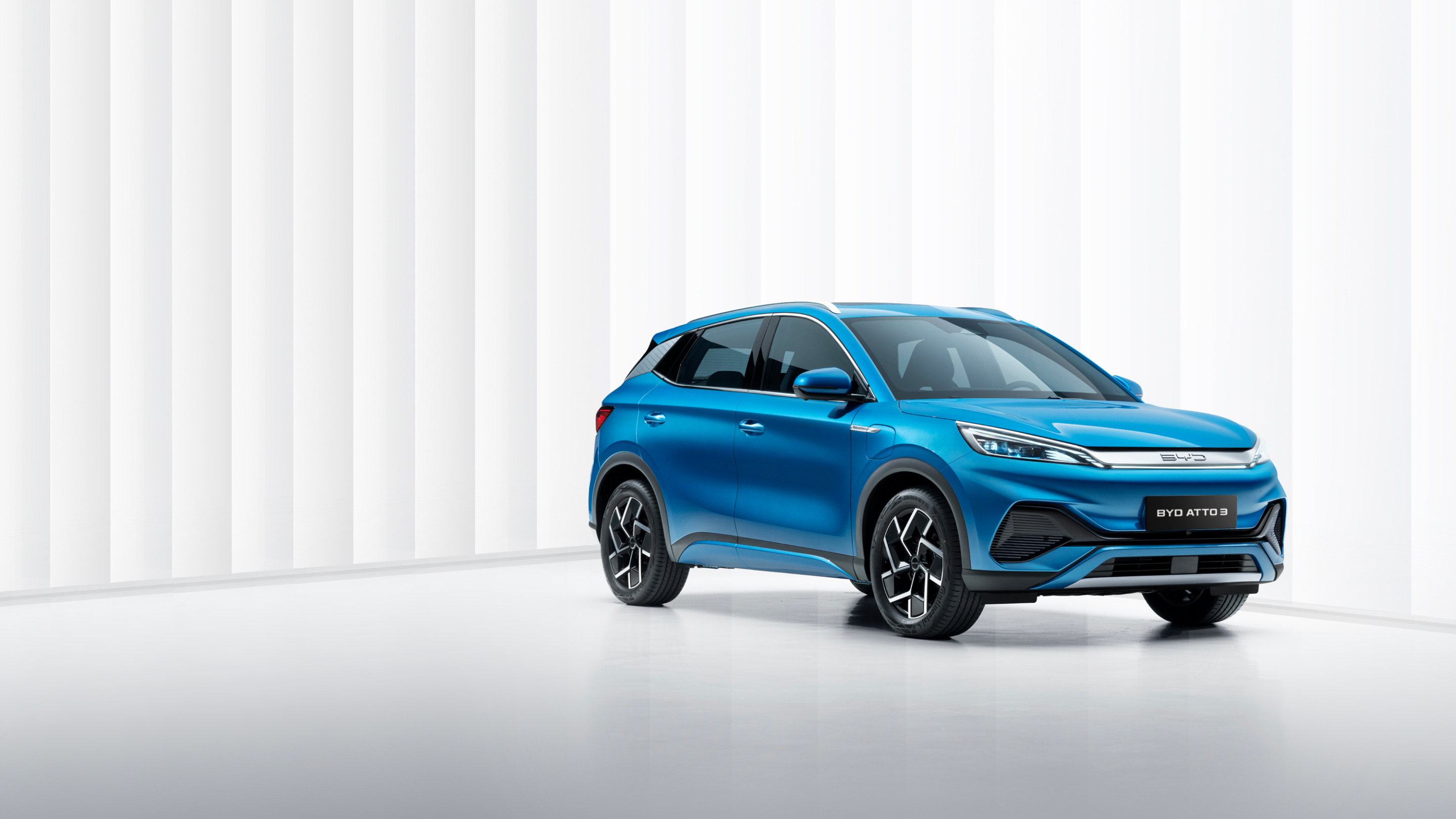 BYD ATTO 3: Expressive and dynamic C-SUV | BYD UK